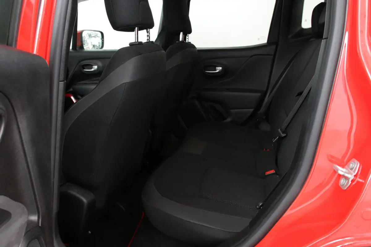 1.3T DDCT Longitude | Automaat! | Navi By App | Clima | Cruise Control | DAB | Parkeersensoren | Lichtmetalen Velgen | Keyless Start