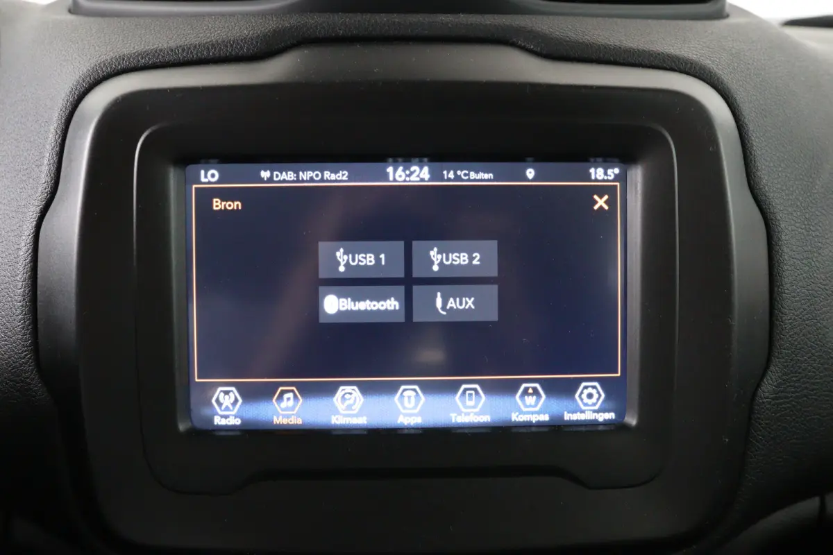1.3T DDCT Longitude | Automaat! | Navi By App | Clima | Cruise Control | DAB | Parkeersensoren | Lichtmetalen Velgen | Keyless Start