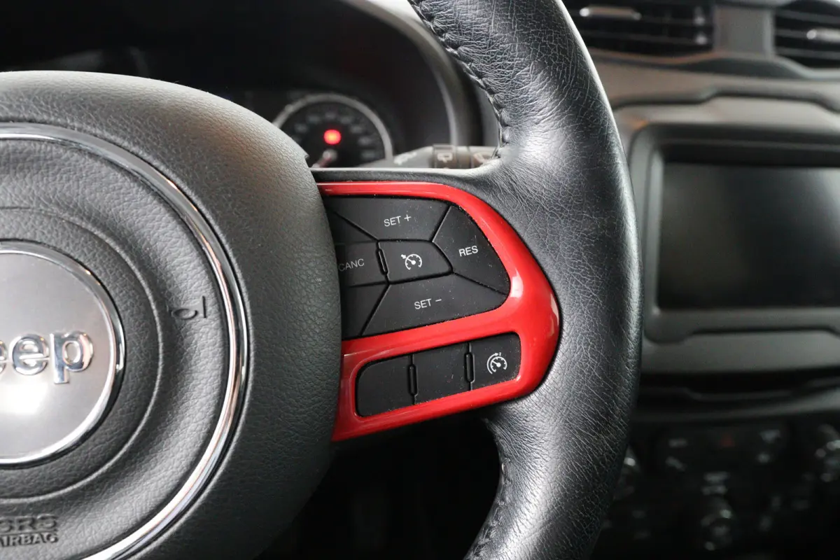 1.3T DDCT Longitude | Automaat! | Navi By App | Clima | Cruise Control | DAB | Parkeersensoren | Lichtmetalen Velgen | Keyless Start