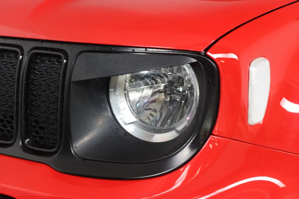 1.3T DDCT Longitude | Automaat! | Navi By App | Clima | Cruise Control | DAB | Parkeersensoren | Lichtmetalen Velgen | Keyless Start