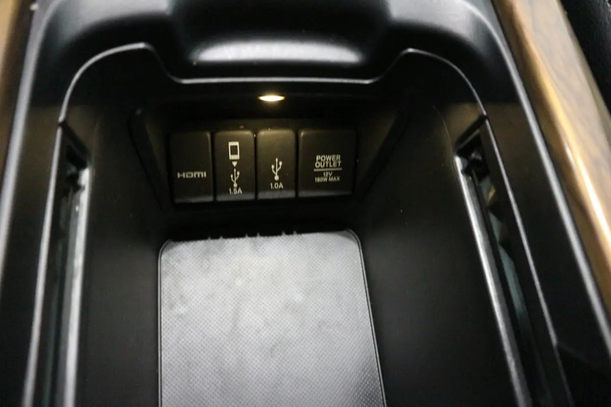 2.0 Hybrid Lifestyle 12 MAANDEN GARANTIE/ CARPLAY/ LAGE KM'S
