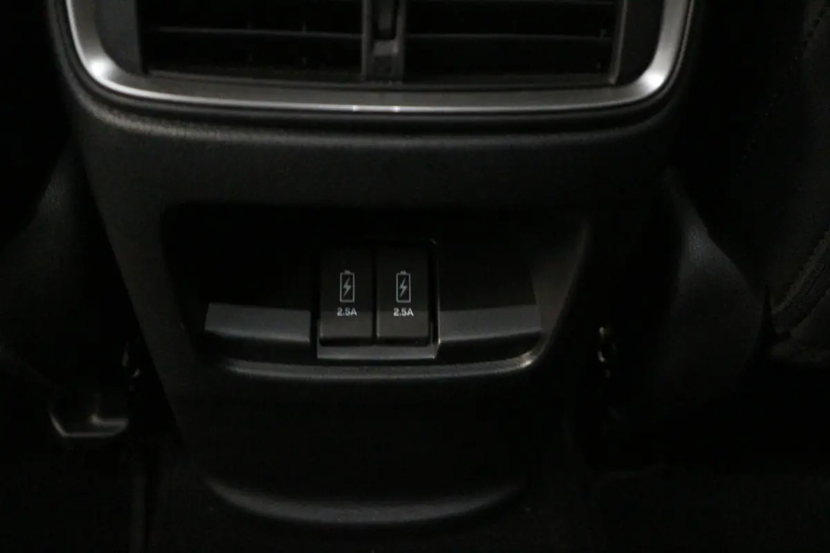 2.0 Hybrid Lifestyle 12 MAANDEN GARANTIE/ CARPLAY/ LAGE KM'S