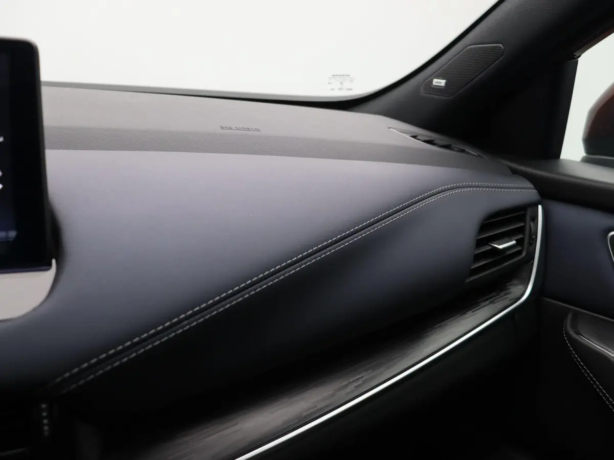 1.3 MHEV Tekna Plus | Trekhaak | Lederen Bekleding | Bose Audio | Panoramadak |