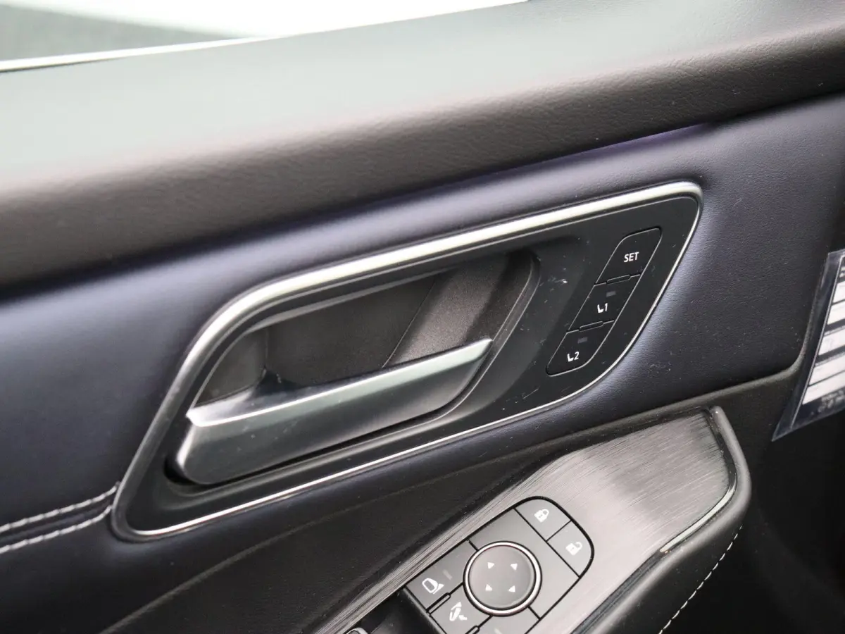 1.3 MHEV Tekna Plus | Trekhaak | Lederen Bekleding | Bose Audio | Panoramadak |