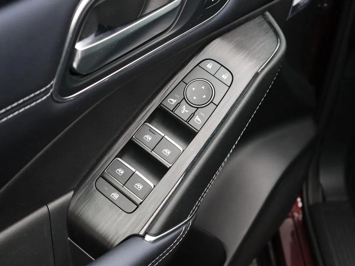 1.3 MHEV Tekna Plus | Trekhaak | Lederen Bekleding | Bose Audio | Panoramadak |