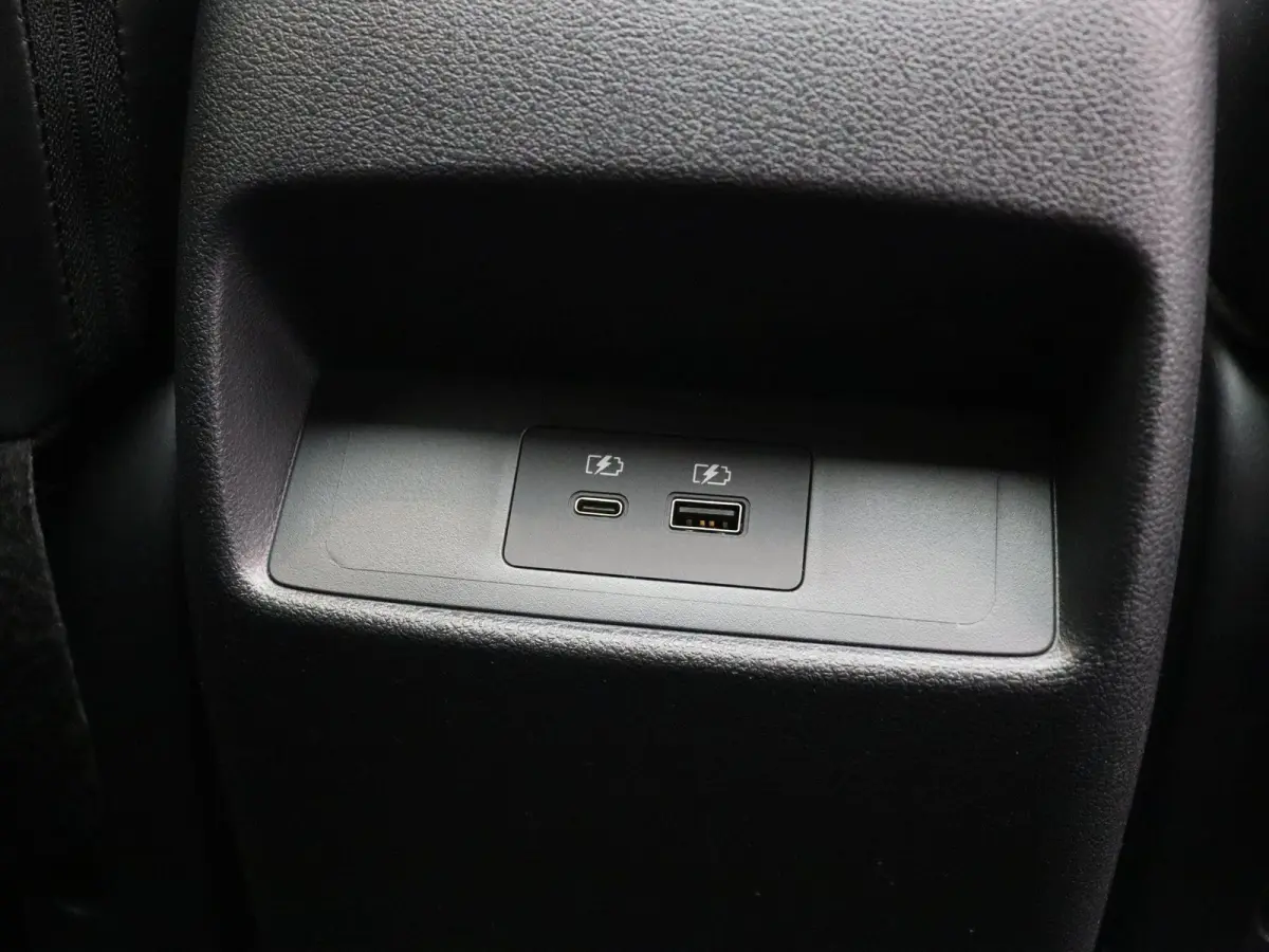 1.3 MHEV Tekna Plus | Trekhaak | Lederen Bekleding | Bose Audio | Panoramadak |