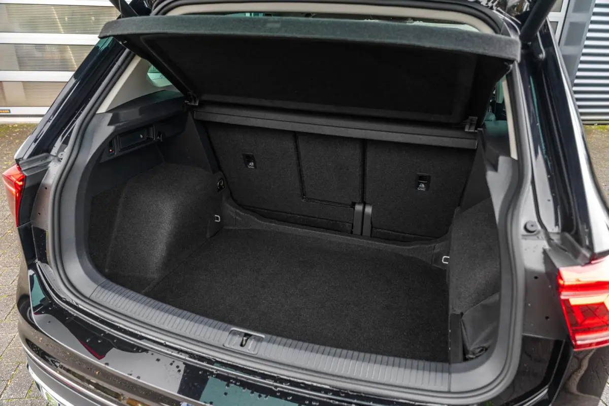 1.5 TSI 150pk DSG Elegance | CarPlay/Android Auto | Trekhaak | Achterklep Elektrisch