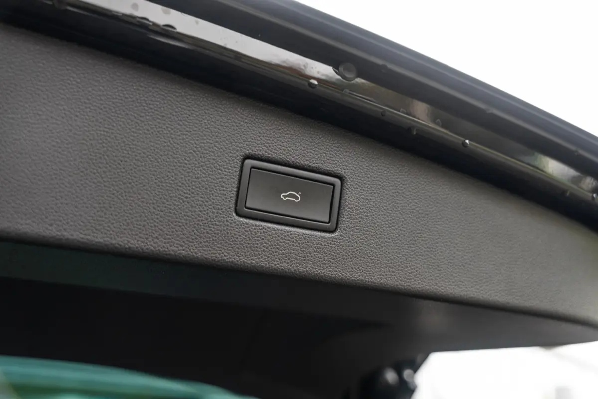 1.5 TSI 150pk DSG Elegance | CarPlay/Android Auto | Trekhaak | Achterklep Elektrisch