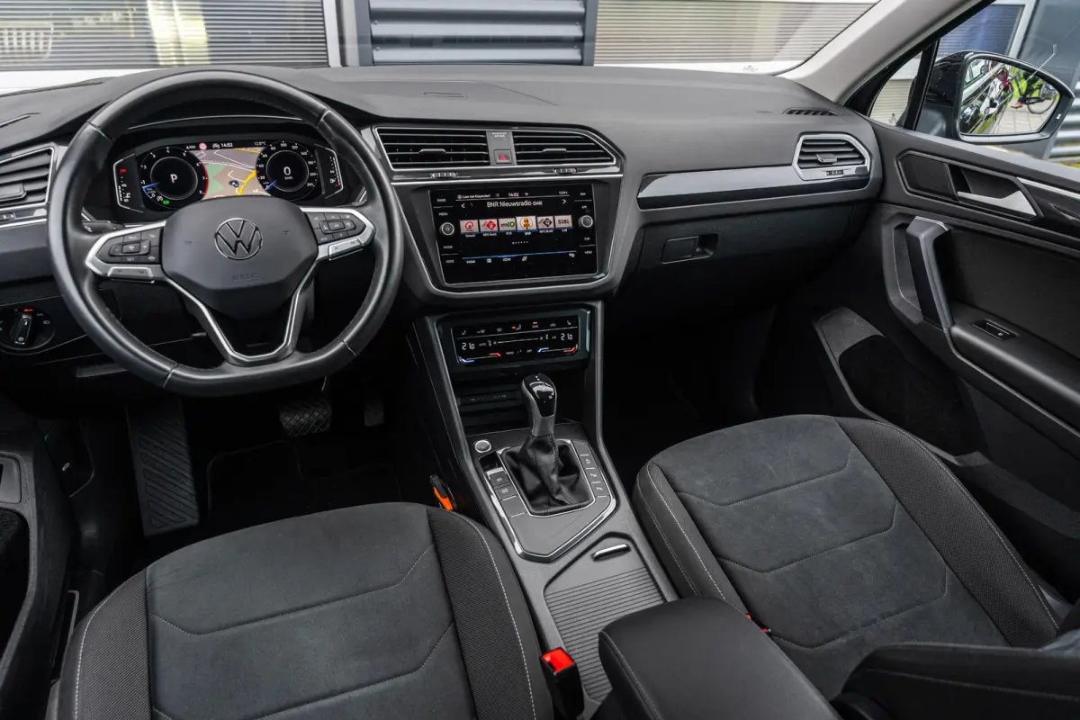 1.5 TSI 150pk DSG Elegance | CarPlay/Android Auto | Trekhaak | Achterklep Elektrisch