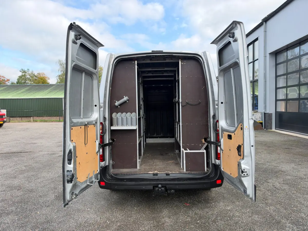 T35 2.3 dCi EURO 6 L2H2 Camera / Cruise