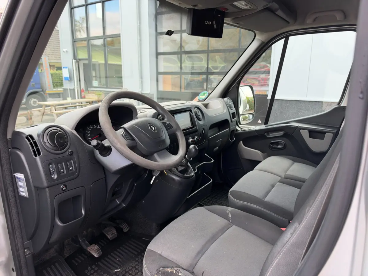 T35 2.3 dCi EURO 6 L2H2 Camera / Cruise