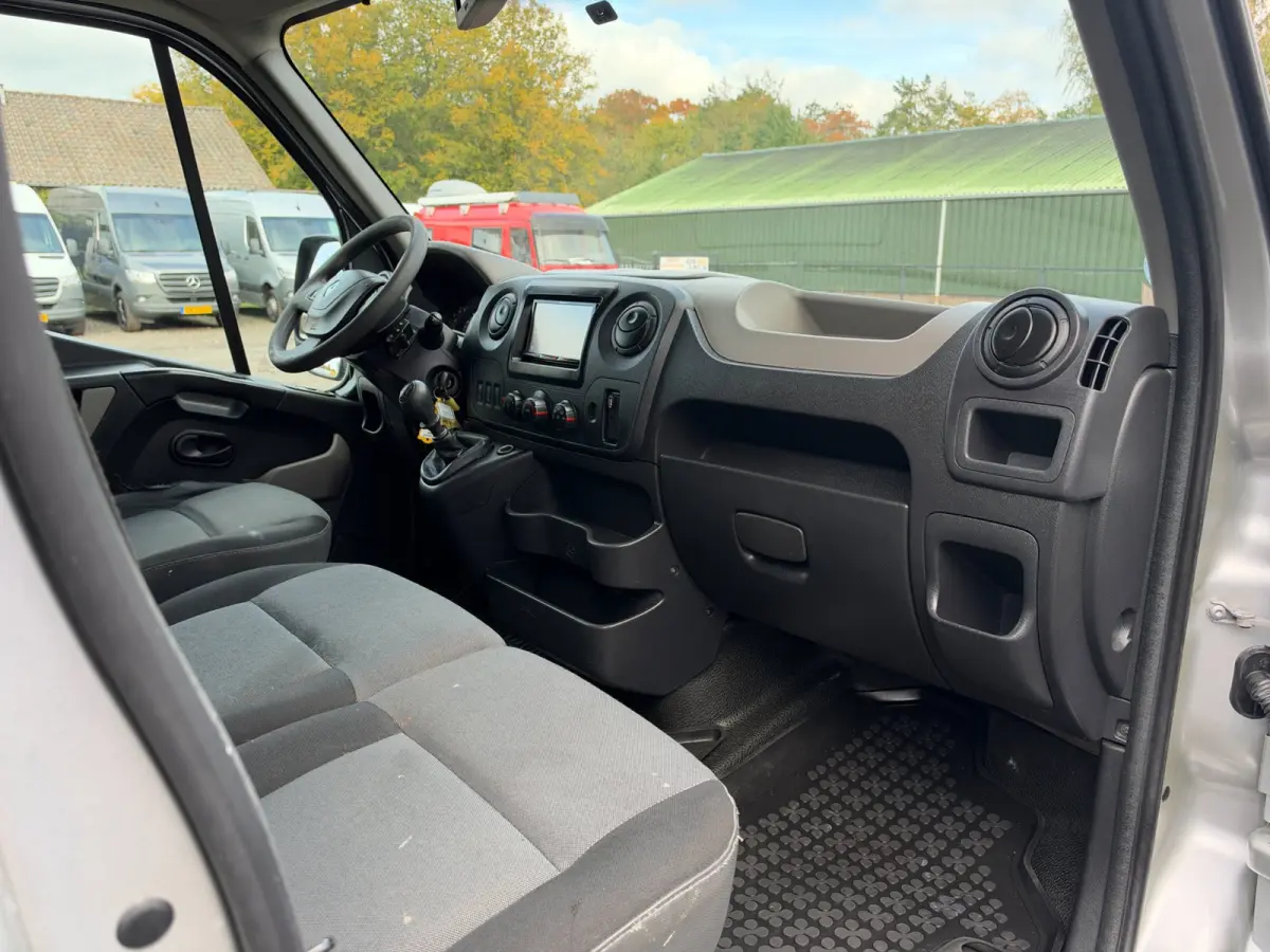 T35 2.3 dCi EURO 6 L2H2 Camera / Cruise
