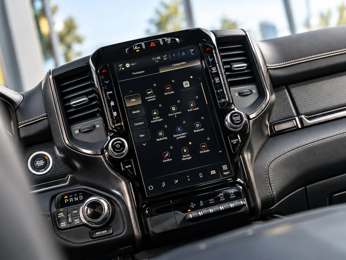 1500 4X4 5.7 V8 4x4 Crew Cab 5'7 Limited|EXCL BTW