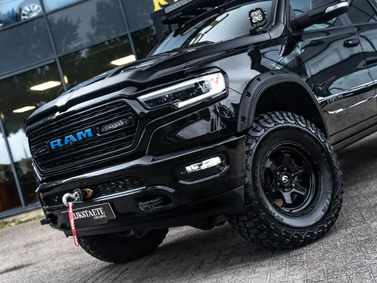 1500 4X4 5.7 V8 4x4 Crew Cab 5'7 Limited|EXCL BTW