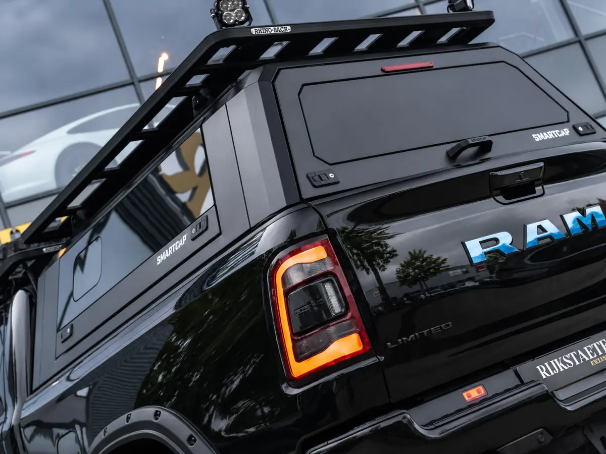 1500 4X4 5.7 V8 4x4 Crew Cab 5'7 Limited|EXCL BTW