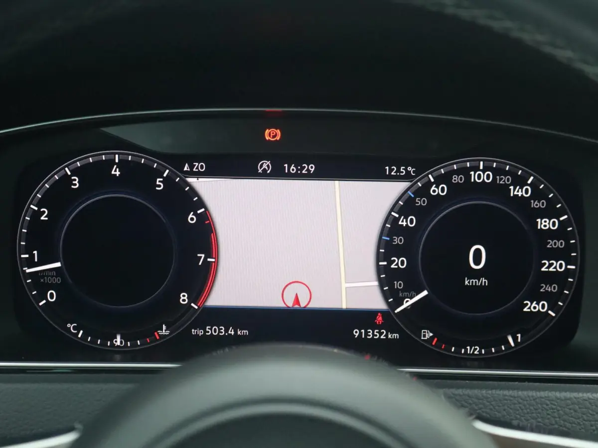 1.5 TSI 150pk DSG Highline Business R | Trekhaak | R Line | Achteruitrijcamera | Navigatie | Cruise control adaptief