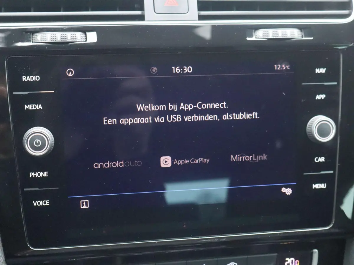 1.5 TSI 150pk DSG Highline Business R | Trekhaak | R Line | Achteruitrijcamera | Navigatie | Cruise control adaptief