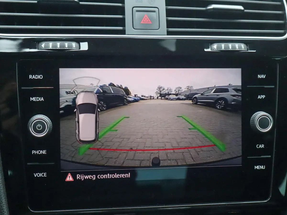 1.5 TSI 150pk DSG Highline Business R | Trekhaak | R Line | Achteruitrijcamera | Navigatie | Cruise control adaptief