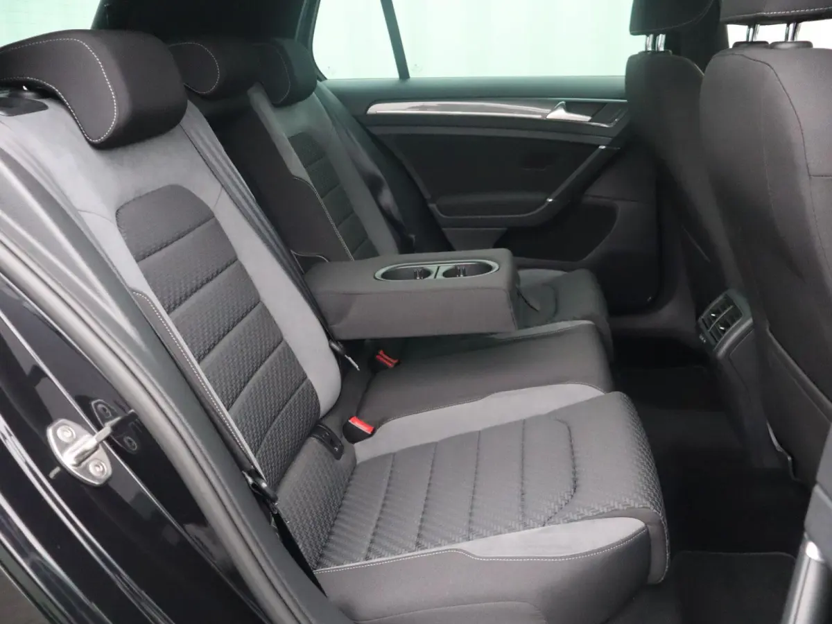 1.5 TSI 150pk DSG Highline Business R | Trekhaak | R Line | Achteruitrijcamera | Navigatie | Cruise control adaptief