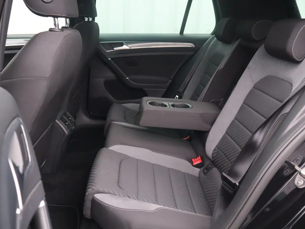 1.5 TSI 150pk DSG Highline Business R | Trekhaak | R Line | Achteruitrijcamera | Navigatie | Cruise control adaptief