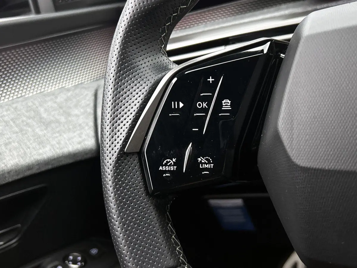 GT 145pk Hybrid Automaat | 1ste eigenaar | 7 persoons | Camera | Electrische klep | Stuur/Stoelverwarming | 19"LMV | Navigatie | AUTOMAAT
