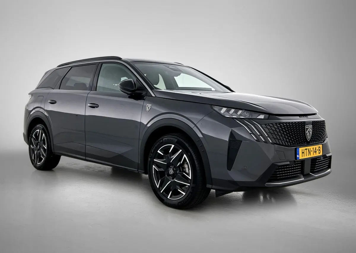 GT 145pk Hybrid Automaat | 1ste eigenaar | 7 persoons | Camera | Electrische klep | Stuur/Stoelverwarming | 19"LMV | Navigatie | AUTOMAAT