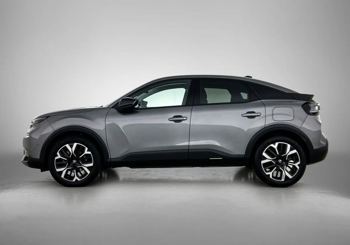 MAX 145pk Hybrid Automaat | 1ste eigenaar | Stoel/Stuur/Voorruitverwarming | Camera 360 graden | Dodehoekdetectie | AUTOMAAT