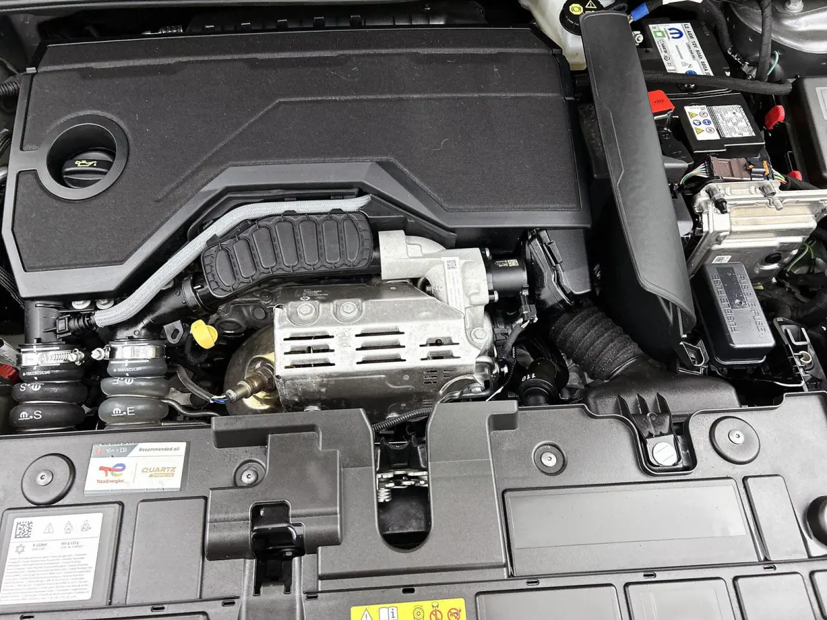 MAX 145pk Hybrid Automaat | 1ste eigenaar | Stoel/Stuur/Voorruitverwarming | Camera 360 graden | Dodehoekdetectie | AUTOMAAT