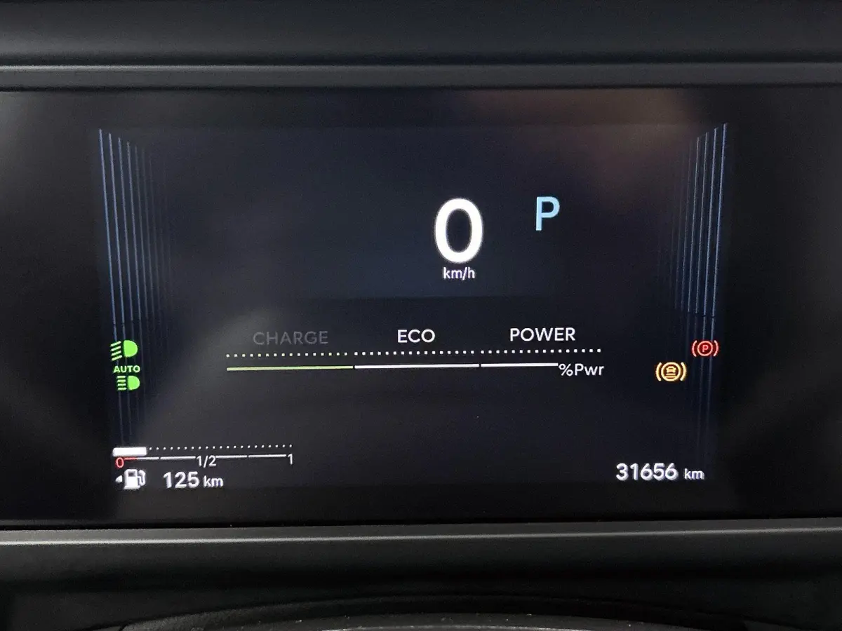 MAX 145pk Hybrid Automaat | 1ste eigenaar | Stoel/Stuur/Voorruitverwarming | Camera 360 graden | Dodehoekdetectie | AUTOMAAT