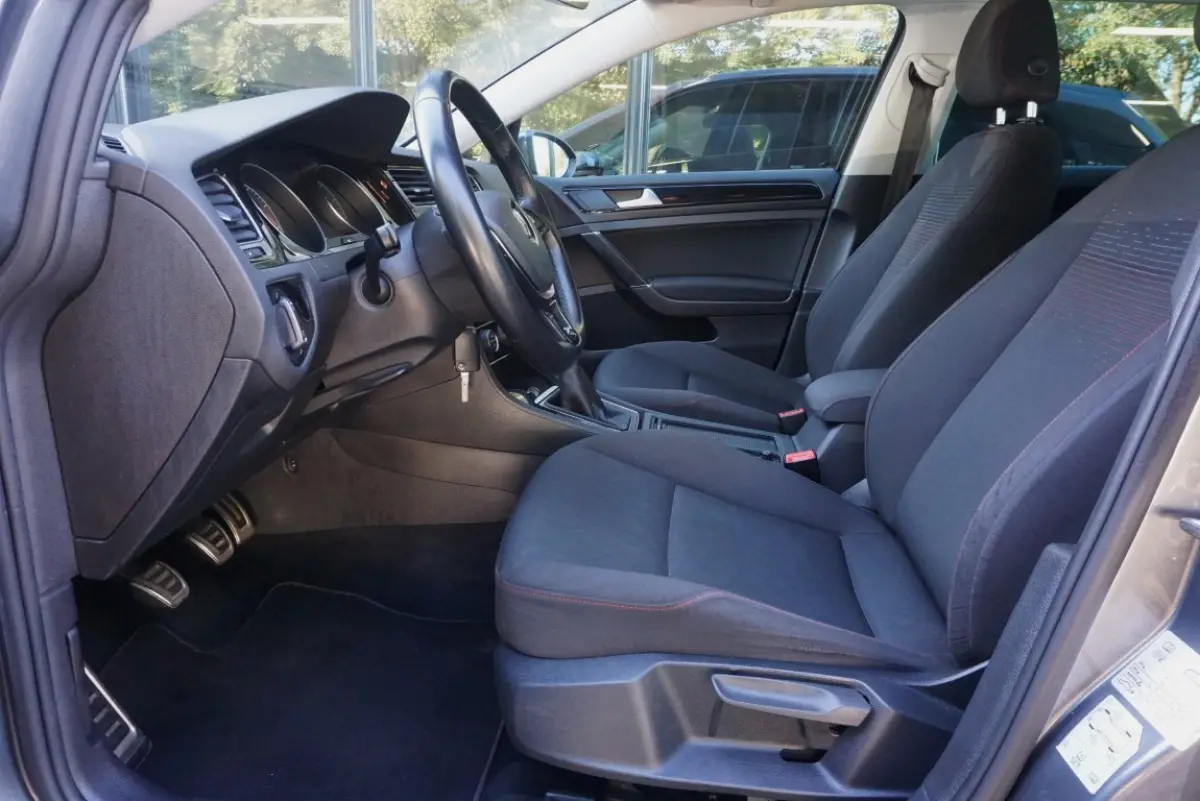 1.0 TSI Sound App-connect/Parkeersensoren!