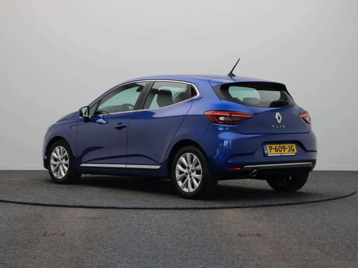 1.0 TCe Intens | Cruise Control | Climate Control | Navigatiesysteem | Apple Carplay & Android Auto | Achteruitrijcamera | Half lederen bekleding | Lichtmetalen velgen |