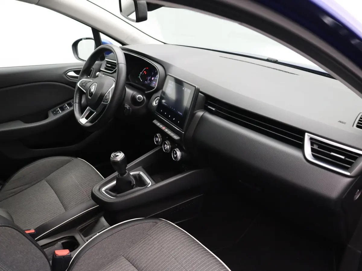 1.0 TCe Intens | Cruise Control | Climate Control | Navigatiesysteem | Apple Carplay & Android Auto | Achteruitrijcamera | Half lederen bekleding | Lichtmetalen velgen |