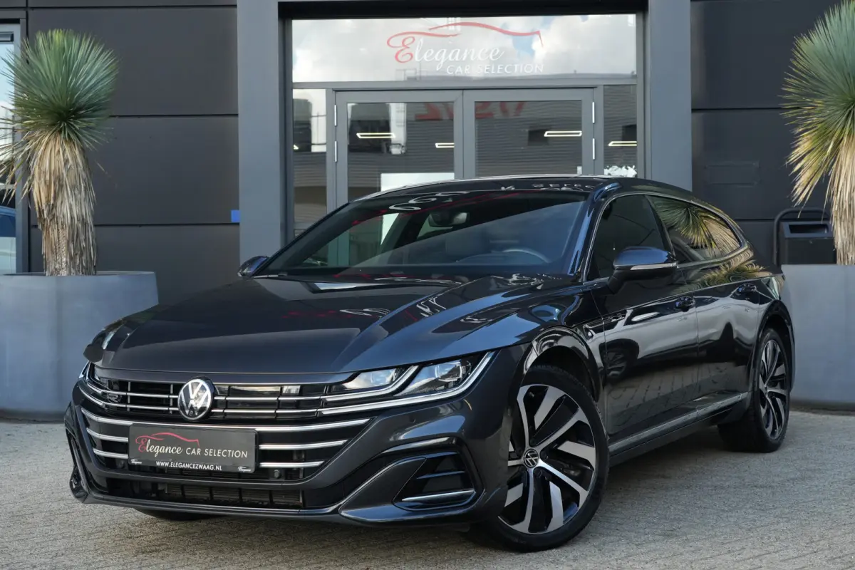1.4 TSI eHybrid R-Line Business+ | 218 pk | ACC | Massage stoel | 360° camera | Stoel & stuurwiel verwarming | Volkswagen Arteon Shooting Brake R-Line Business+ met 218 PK, een 1.4-liter vi