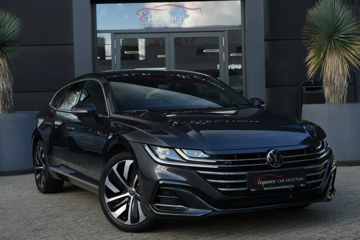 1.4 TSI eHybrid R-Line Business+ | 218 pk | ACC | Massage stoel | 360° camera | Stoel & stuurwiel verwarming | Volkswagen Arteon Shooting Brake R-Line Business+ met 218 PK, een 1.4-liter vi