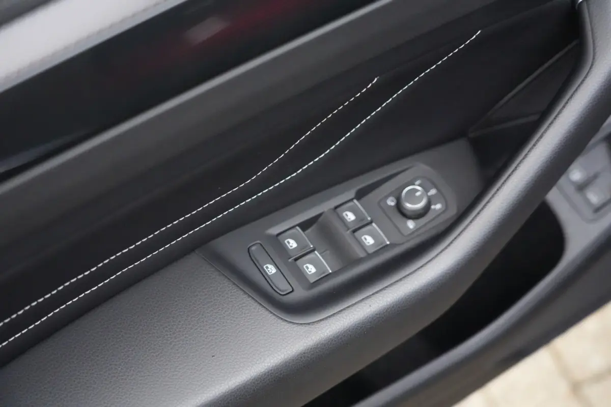 1.4 TSI eHybrid R-Line Business+ | 218 pk | ACC | Massage stoel | 360° camera | Stoel & stuurwiel verwarming | Volkswagen Arteon Shooting Brake R-Line Business+ met 218 PK, een 1.4-liter vi