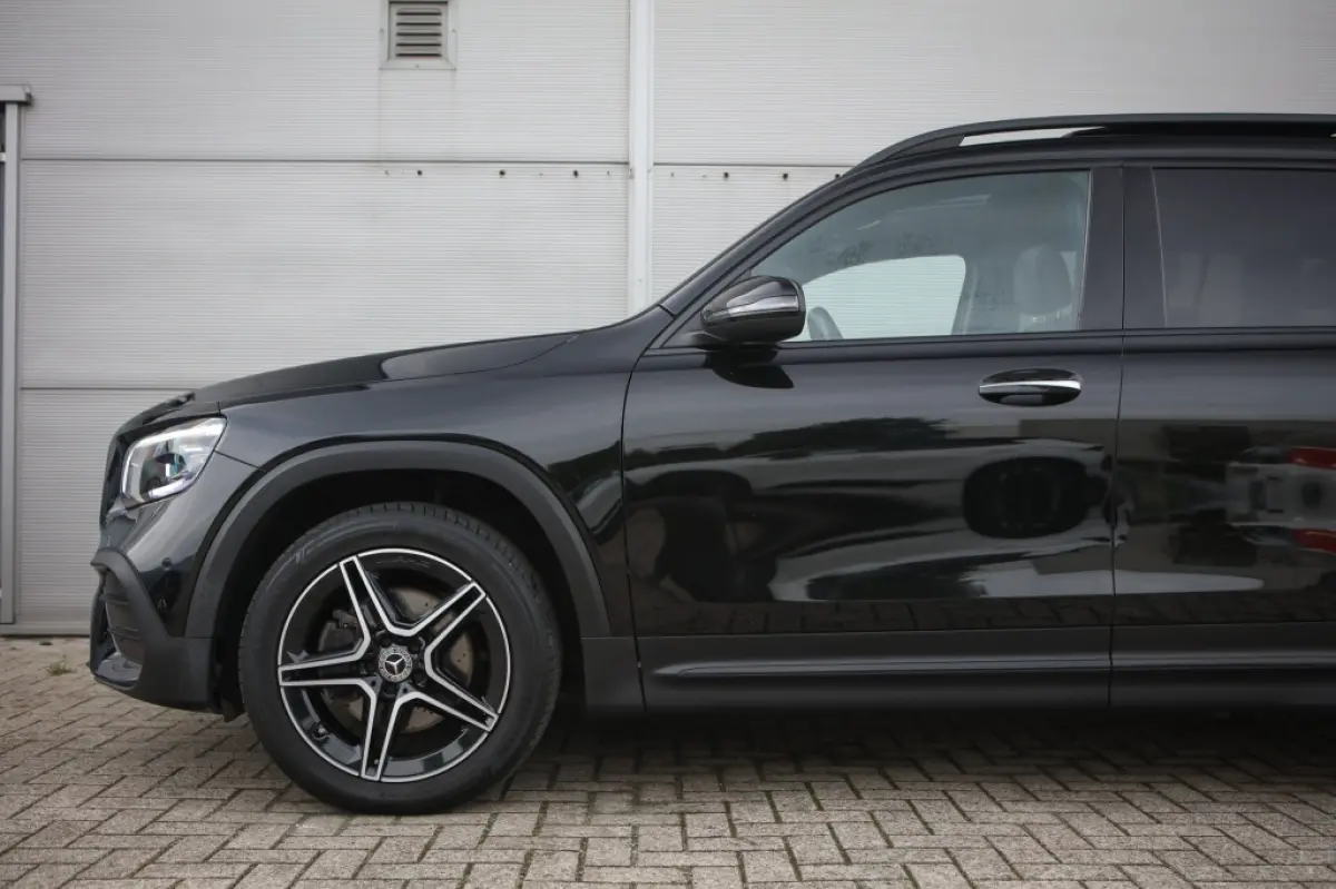 180 Bns Solut. AMG | Pano | Sfeerverlichting | Carplay | Android Auto |
