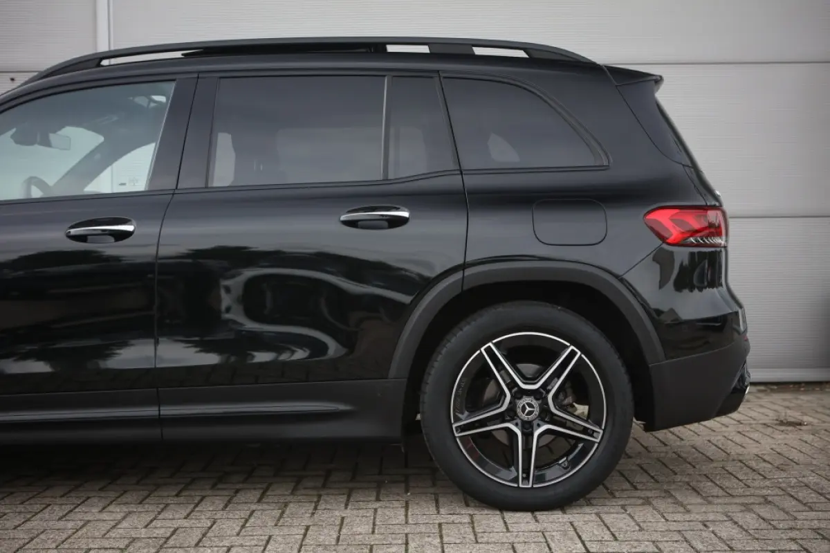 180 Bns Solut. AMG | Pano | Sfeerverlichting | Carplay | Android Auto |