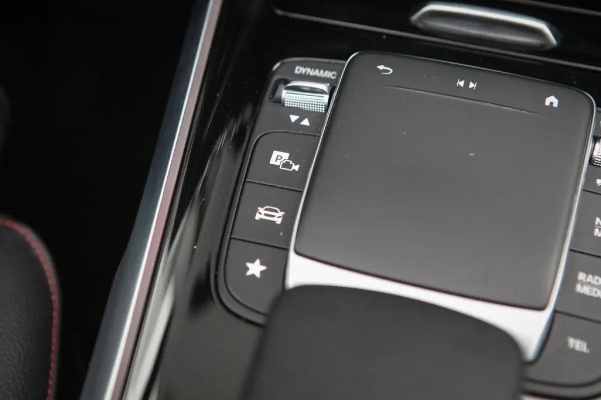 180 Bns Solut. AMG | Pano | Sfeerverlichting | Carplay | Android Auto |