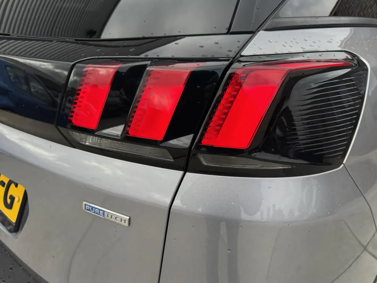 1.2 PureTech Active Navi|Camera|Carplay|D-riem vv in 2026|Clima|Cruise|Trekhaak|N.A.P|APK tot 07-2027