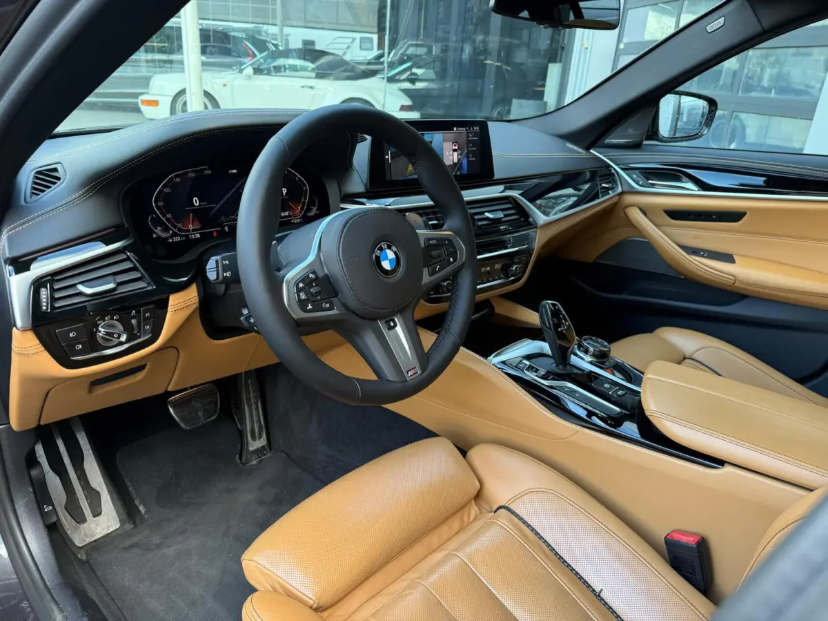 540i xDrive |M SPORT|PANO|MEMORY|H&K|VOL!