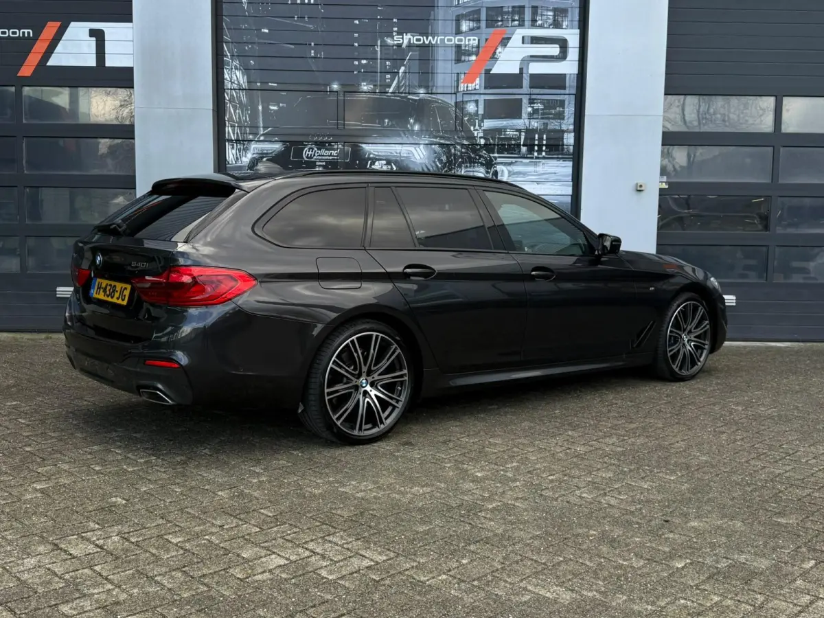 540i xDrive |M SPORT|PANO|MEMORY|H&K|VOL!