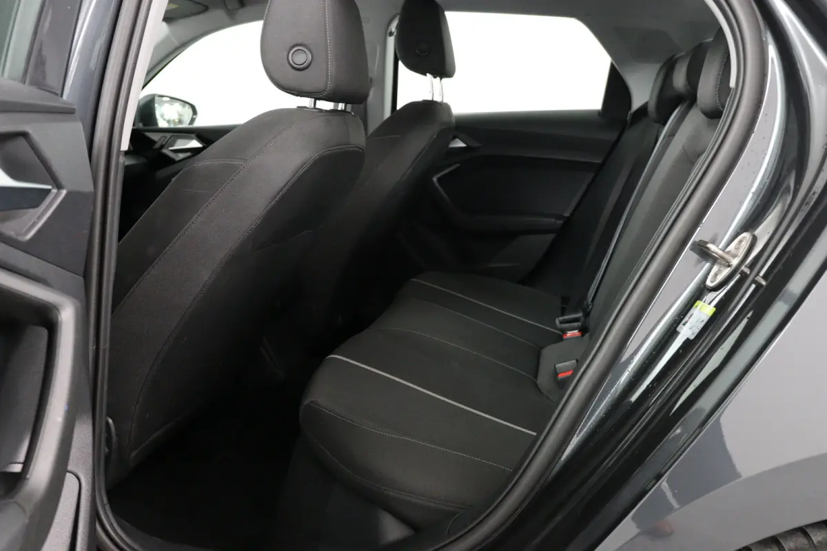 25 TFSI Pro Line | 1e Eigenaar! | Navi By App | Cruise Control | Airco | Lichtmetalen Velgen | Virtual | DAB