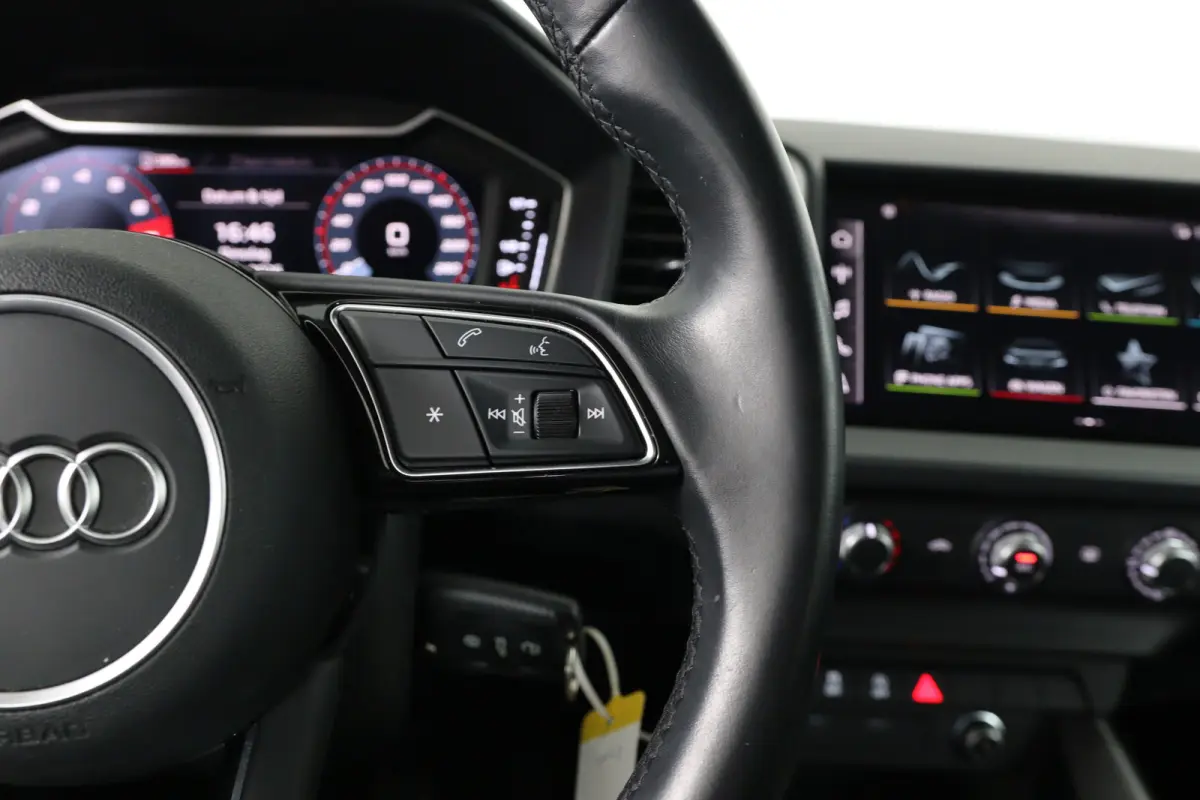 25 TFSI Pro Line | 1e Eigenaar! | Navi By App | Cruise Control | Airco | Lichtmetalen Velgen | Virtual | DAB