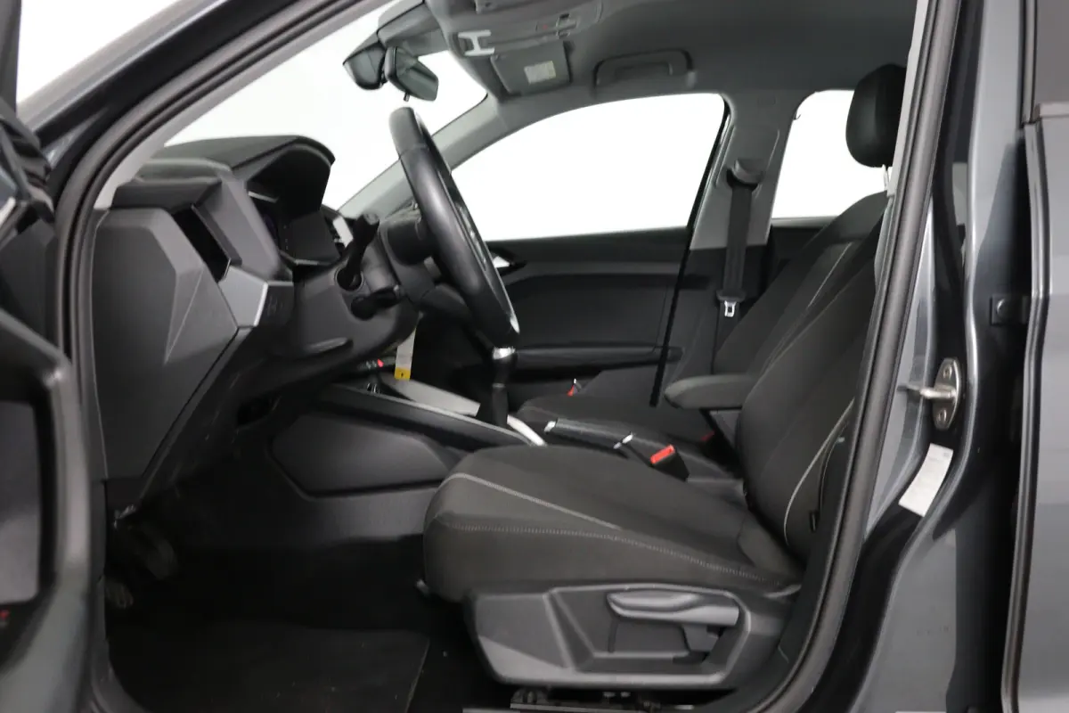 25 TFSI Pro Line | 1e Eigenaar! | Navi By App | Cruise Control | Airco | Lichtmetalen Velgen | Virtual | DAB