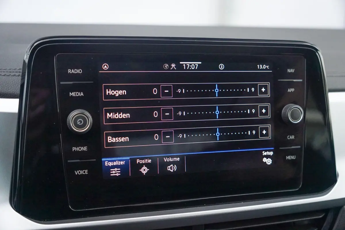 1.0 TSI 110pk Life 75 Edition | Achteruitrijcamera | Apple Carplay & Android Auto | Adaptive Cruise