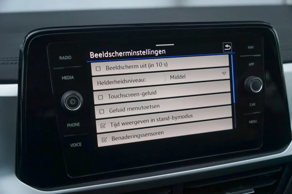 1.0 TSI 110pk Life 75 Edition | Achteruitrijcamera | Apple Carplay & Android Auto | Adaptive Cruise