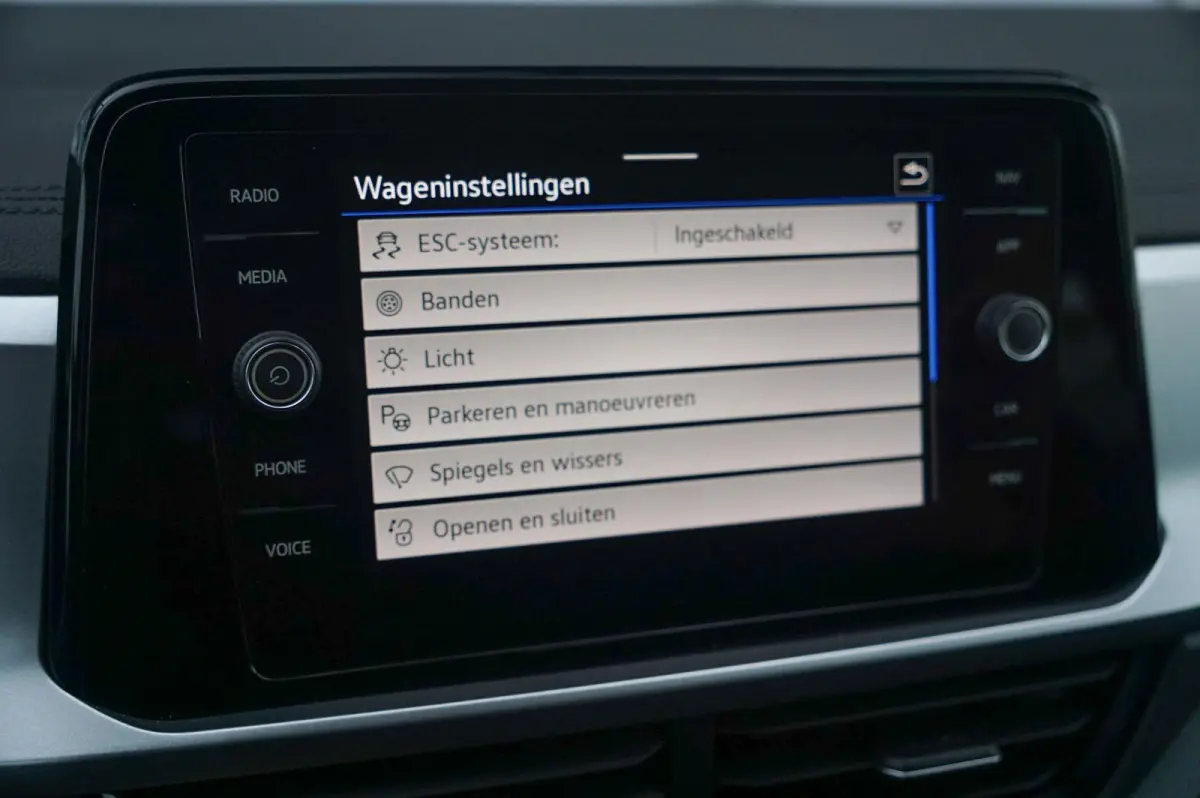 1.0 TSI 110pk Life 75 Edition | Achteruitrijcamera | Apple Carplay & Android Auto | Adaptive Cruise