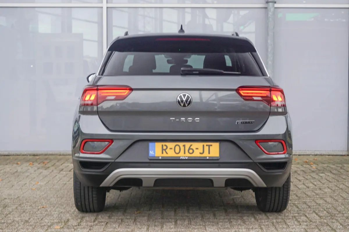 1.0 TSI 110pk Life 75 Edition | Achteruitrijcamera | Apple Carplay & Android Auto | Adaptive Cruise
