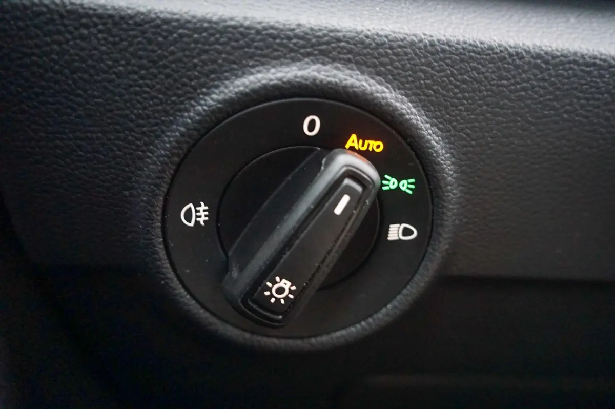1.0 TSI 110pk Life 75 Edition | Achteruitrijcamera | Apple Carplay & Android Auto | Adaptive Cruise
