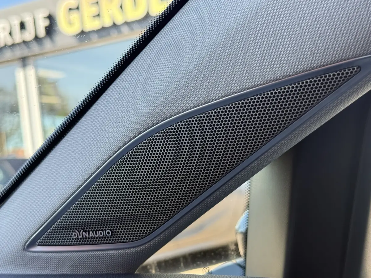 1.0 TSI Comfortline. | AUTOMAAT | PANO | DYNAUDIO | CARPLAY | PDC | NAVI |
